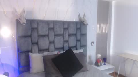 Snapshot of jade_fg chatting on October 20, 12:08 pm Sara online show from October 20, 12:08 pm