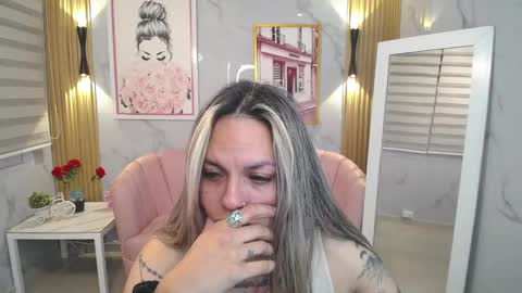Snapshot of jade_jones_a chatting on September 10, 3:50 am Jade online show from September 10, 3:50 am