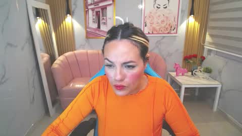 Snapshot of jade_jones_a chatting on September 19, 4:00 am Jade online show from September 19, 4:00 am