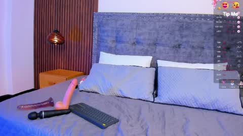 karlla scarlet online show from April 2, 2:36 pm