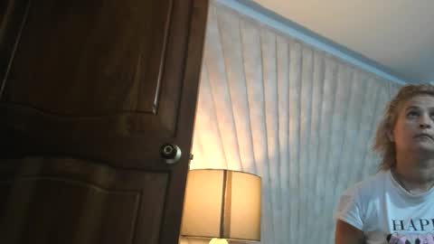 Jade  online show from October 27, 10:11 am