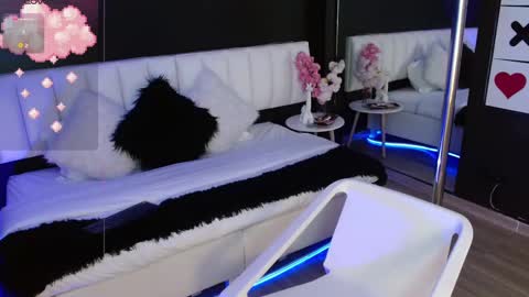 JADE online show from February 23, 4:40 pm