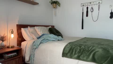 Snapshot of jadelove_ chatting on September 9, 5:46 pm Jade Love online show from September 9, 5:46 pm