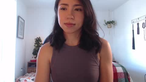 Snapshot of jadelove_ chatting on December 17, 6:53 pm Jade Love online show from December 17, 6:53 pm