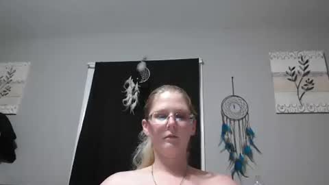 JadeLuv online show from February 20, 1:04 am