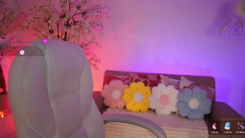 Jade Summer online show from April 1, 11:44 am