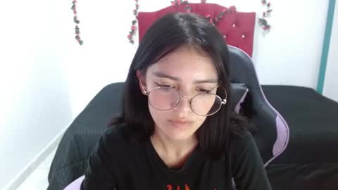 jaide412638 online show from April 22, 8:39 pm