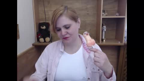 janaloveli online show from April 2, 11:51 am