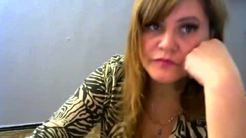 janaloveli online show from February 12, 7:02 am