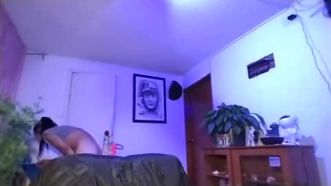 Snapshot of janariivera1 chatting on October 5, 5:23 am janariivera1 online show from October 5, 5:23 am