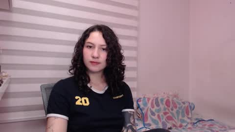 Snapshot of jane_r chatting on September 23, 11:47 pm Jane online show from September 23, 11:47 pm