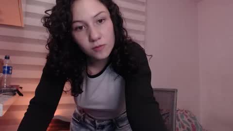 Snapshot of jane_r chatting on October 16, 11:18 pm Jane online show from October 16, 11:18 pm