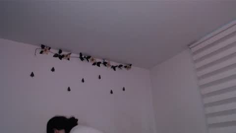 Snapshot of jane_r chatting on January 2, 10:22 pm Jane online show from January 2, 10:22 pm