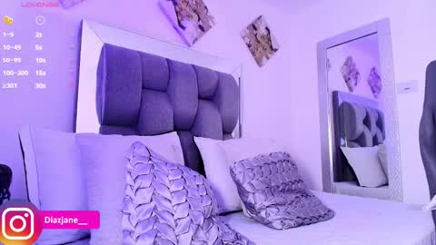 Jennifer online show from February 24, 7:12 pm