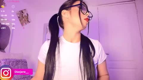 Jennifer online show from December 3, 11:29 pm