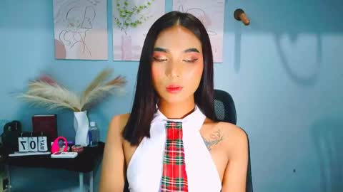 Janelarose online show from June 1, 9:33 am