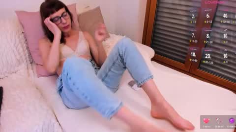 JaneLyrne online show from September 19, 2:27 pm