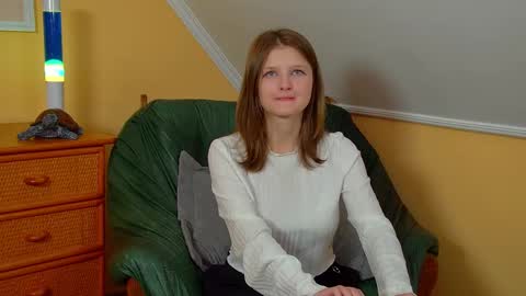 Snapshot of janerosen chatting on October 4, 6:30 am jane online show from October 4, 6:30 am