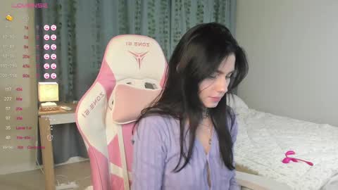 Snapshot of janetfletcher chatting on February 18, 2:27 pm janetfletcher online show from February 18, 2:27 pm