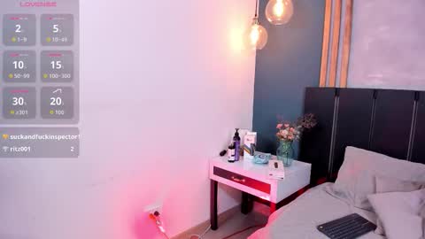 Janne for u online show from December 16, 8:37 pm