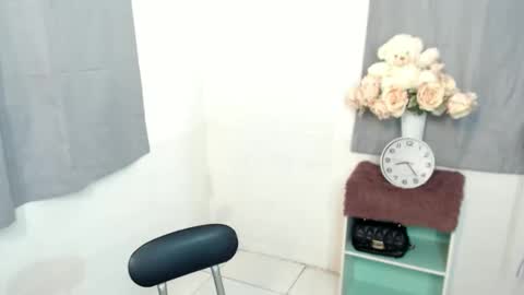Snapshot of japanesse_pinayxx chatting on October 15, 4:53 pm Belle Or Bella TIme online here 10am to 5pm online show from October 15, 4:53 pm