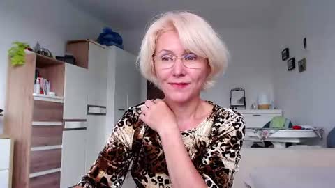 Jasmin room for people 40 online show from June 14, 1:11 pm