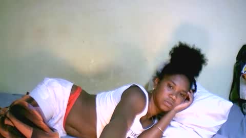 Snapshot of jasminah176750 chatting on October 16, 9:17 pm jasminah176750 online show from October 16, 9:17 pm