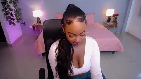 Snapshot of jasminecampbell chatting on February 19, 9:47 pm Instagram jasminecampbell1 online show from February 19, 9:47 pm