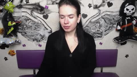 JasmineKouch online show from October 18, 5:48 pm