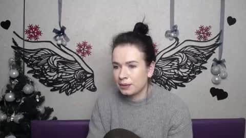 JasmineKouch online show from December 21, 7:56 am