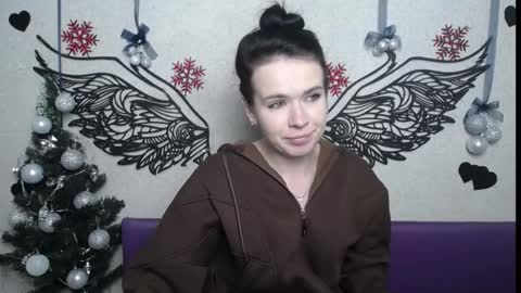 JasmineKouch online show from December 13, 7:40 pm