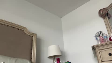 Jasmine Tate online show from March 18, 7:30 pm