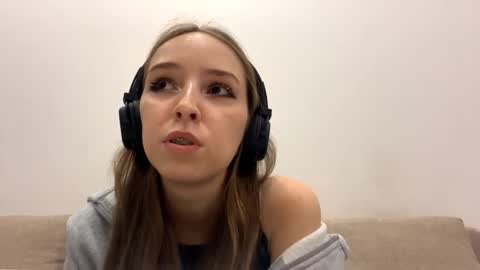 Isabella Rose online show from March 1, 3:23 pm