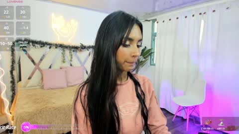 Snapshot of jazmin_tay chatting on January 4, 7:13 pm Jazmin online show from January 4, 7:13 pm