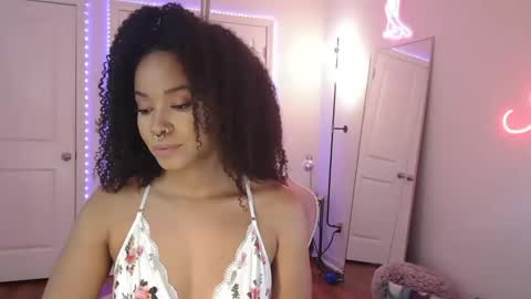 Jazmine Fox online show from February 16, 6:08 pm