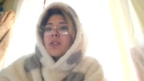 May online show from January 19, 8:43 am