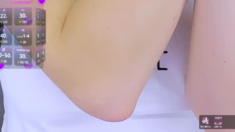 Snapshot of jeanniefox_ chatting on March 5, 8:55 pm jeanniefox_ online show from March 5, 8:55 pm