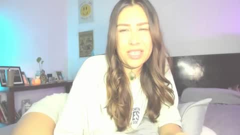 Snapshot of jeinsssgreys chatting on September 22, 1:48 am Greys online show from September 22, 1:48 am
