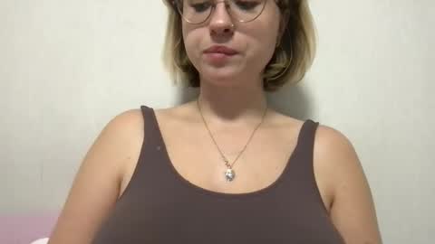 Inna  online show from September 20, 1:53 pm