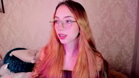 Jelly  online show from February 3, 2:53 am