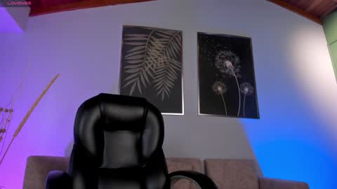 Jenna Olson  online show from February 3, 6:39 pm