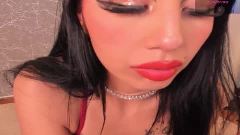 Jenner online show from December 5, 1:49 am