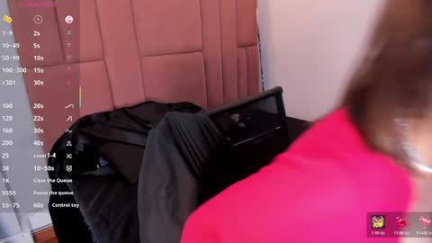 Jennie online show from April 8, 3:47 pm