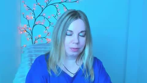 Jennifer online show from April 15, 6:14 am