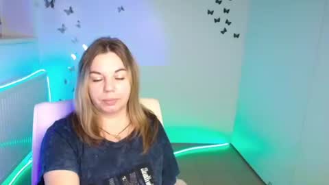 Snapshot of jennifer_moree chatting on October 17, 6:16 am Jennifer online show from October 17, 6:16 am