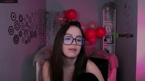 jennifer_sheil online show from February 17, 5:23 pm