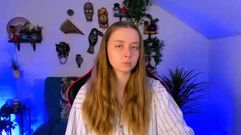 Jennifer online show from July 3, 1:17 pm