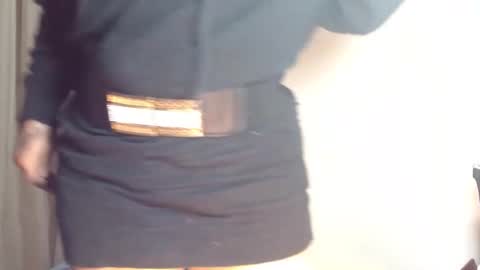 Jennifer Smith online show from December 19, 9:40 pm