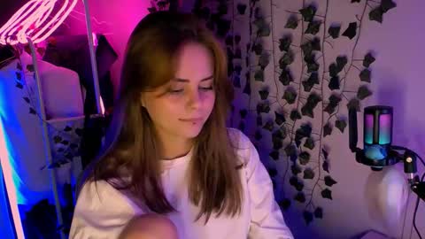 Jenni online show from April 1, 12:17 pm