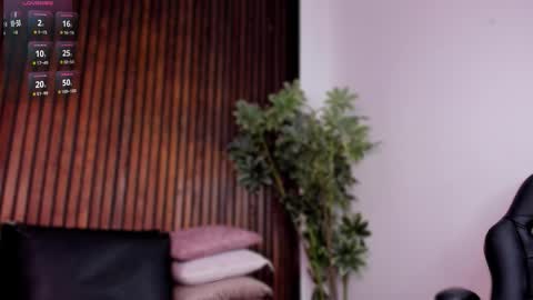     online show from November 29, 1:37 pm